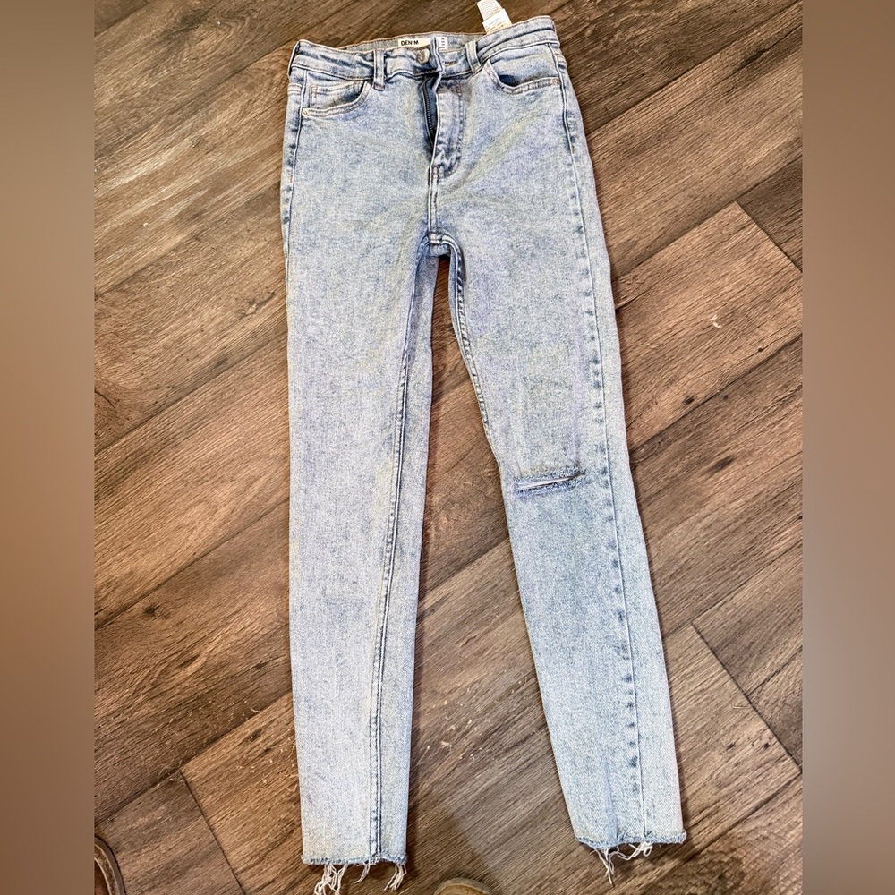 Light Wash Women's High-Rise Skinny Jeans